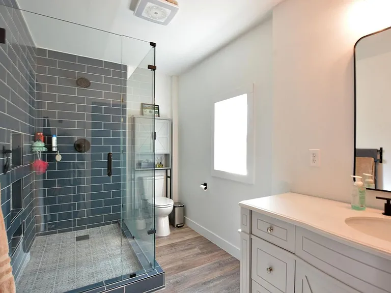 801 W 19th St #2 — Photo 18