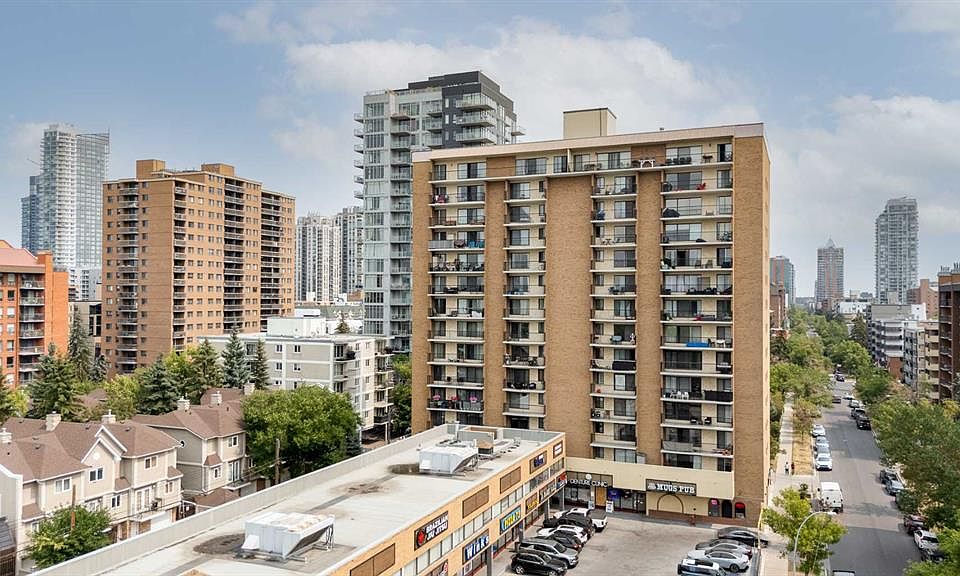 1st image of 1330 NE 15th Ave SW #308