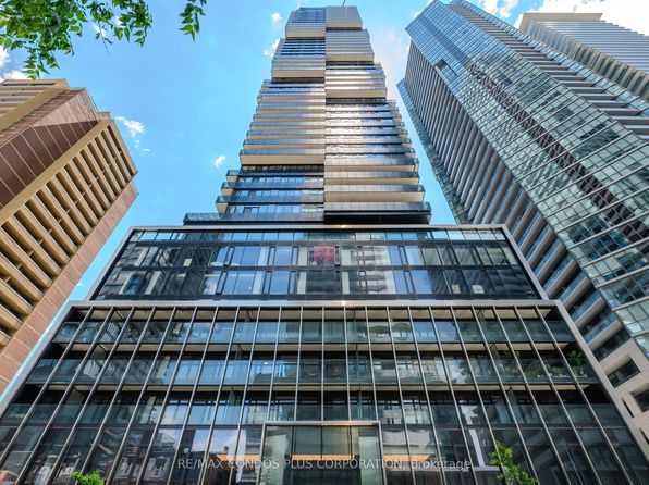55 Charles St E #3812, Toronto, ON M4Y 0J1