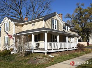 118 E Liberty St, Barrington, IL 60010