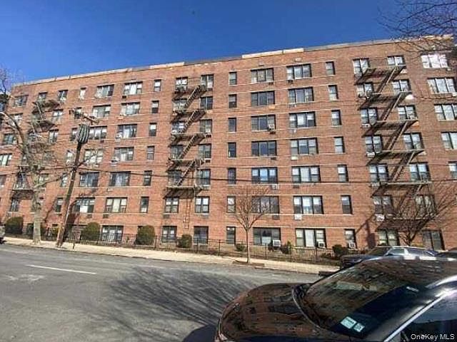 1st image of 145 LINCOLN Avenue APT 6J