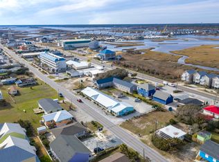 323 N Topsail Dr #7, Holly Ridge, NC 28445