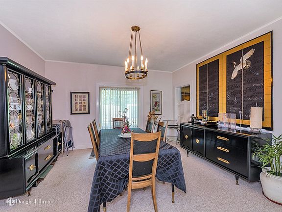5th image of 38 Brokaw Ln