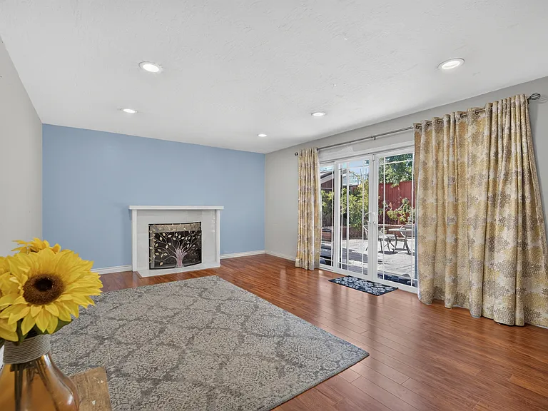 857 Heflin St — Photo 3