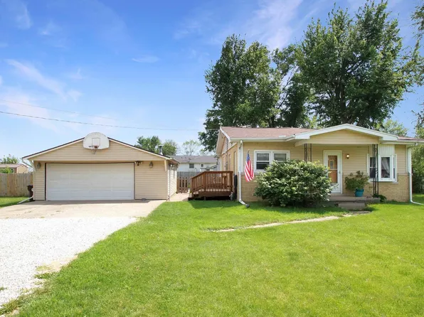 12912 W Center St, Hanna City, IL 61536