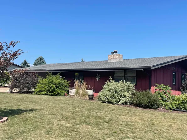 455 W Columbia Ave, Stockton, IL 61085