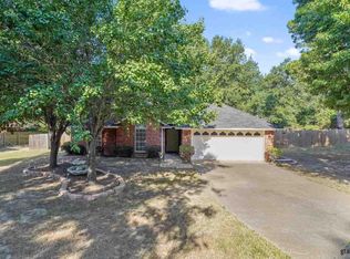 15818 Echo Glen Dr, Tyler, TX 75703