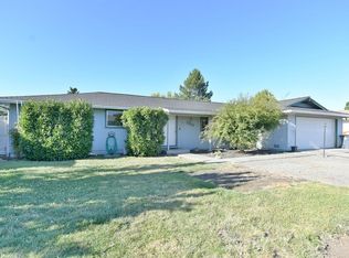 2323 Delta Waters Rd, Medford, OR 97504