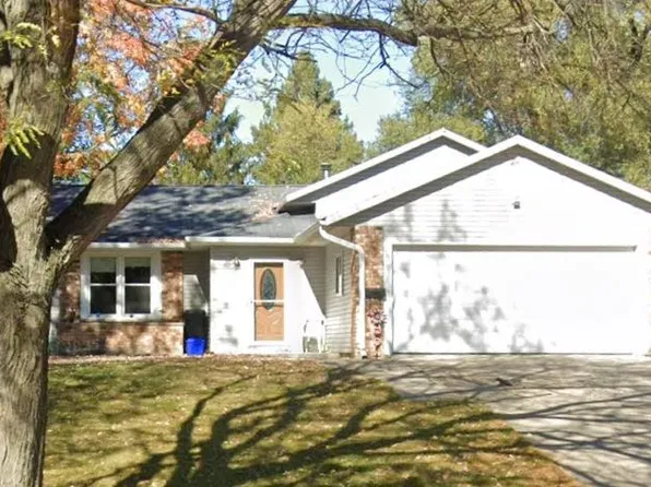 930 Westbrook Dr, Plain, WI 53577