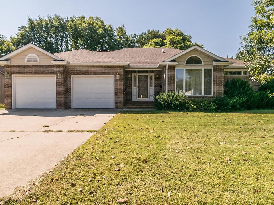 1st image of 1710 Woodhaven Cir