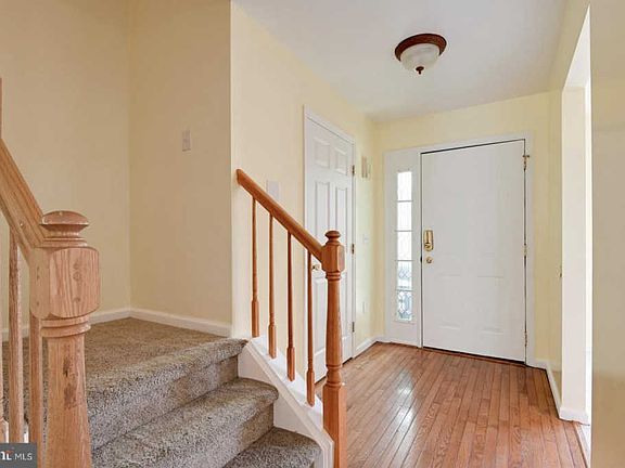4th image of 26 Edith Dr #2226