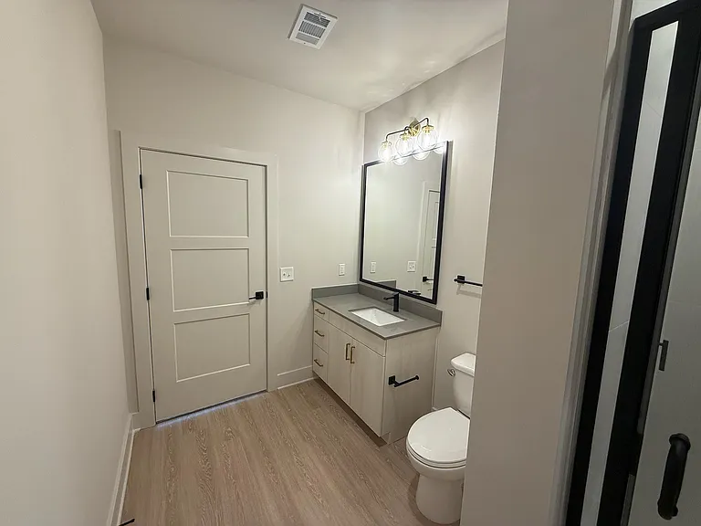 District on the Etowah Apartments — Photo 526