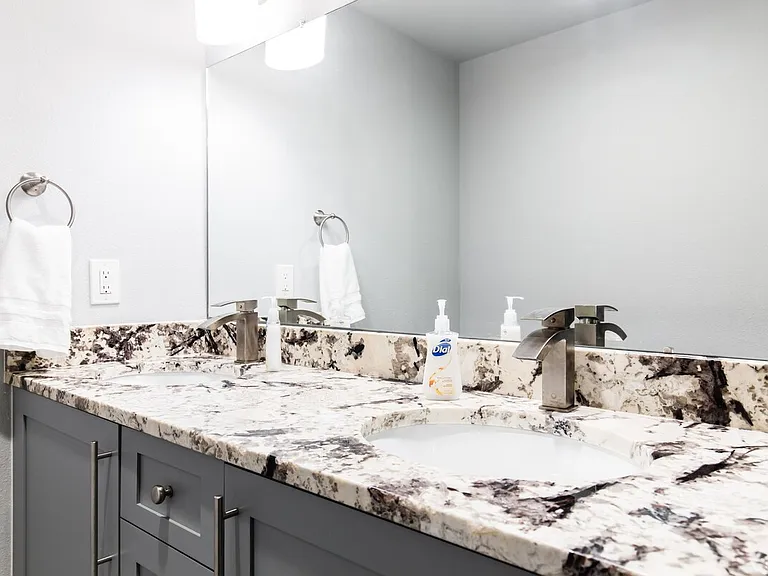 608 N Winnetka Ave — Photo 17