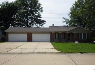 10 Cherrywood Ct, Saint Peters, MO
