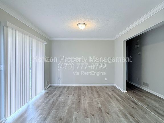 4th image of 5035 Merlin Dr