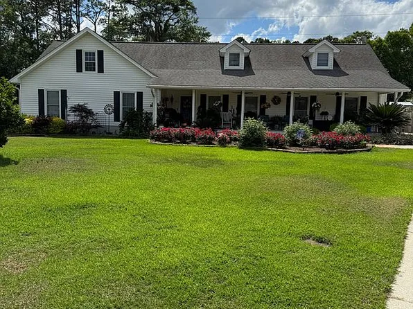 121 Remington Dr, Savannah, GA 31406