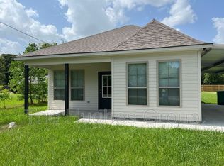 7665 River Ridge Dr, Denham Springs, LA 70706