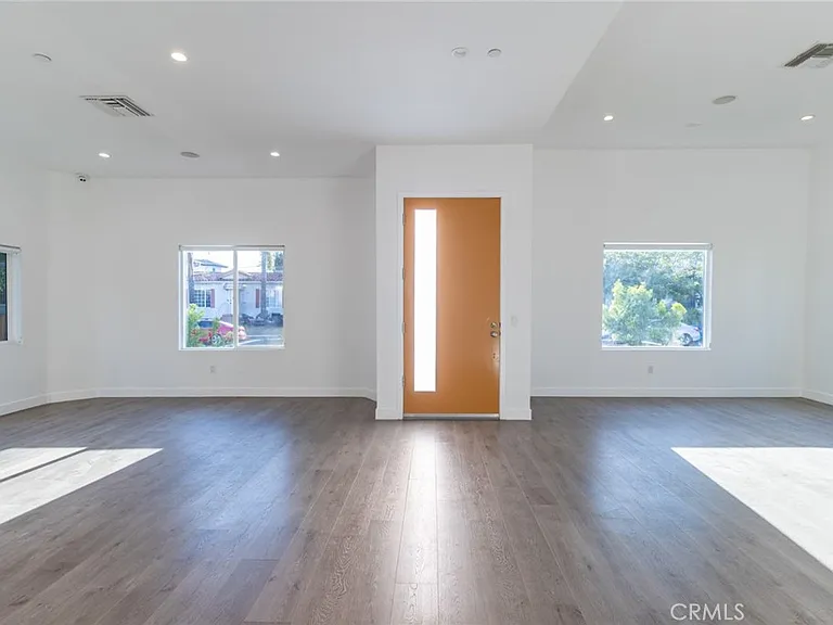 1480 S Durango Ave — Photo 12