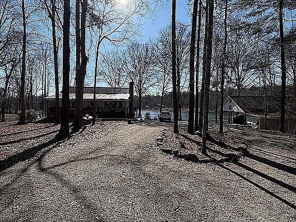 2nd image of 1448 Bohannon Rd