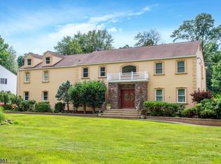 22 Sunset Dr, North Caldwell, NJ 07006