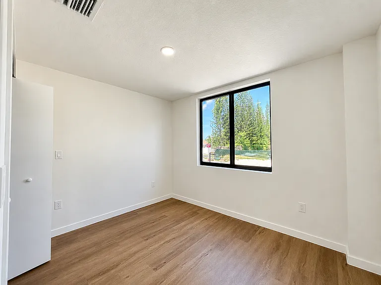 12556 SW 194th St #1 — Photo 12