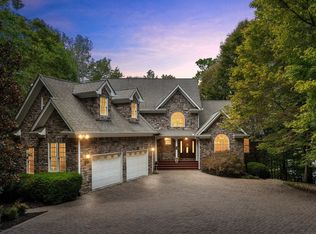 415 Cooksey Batson Rd, Charlotte, TN 37036