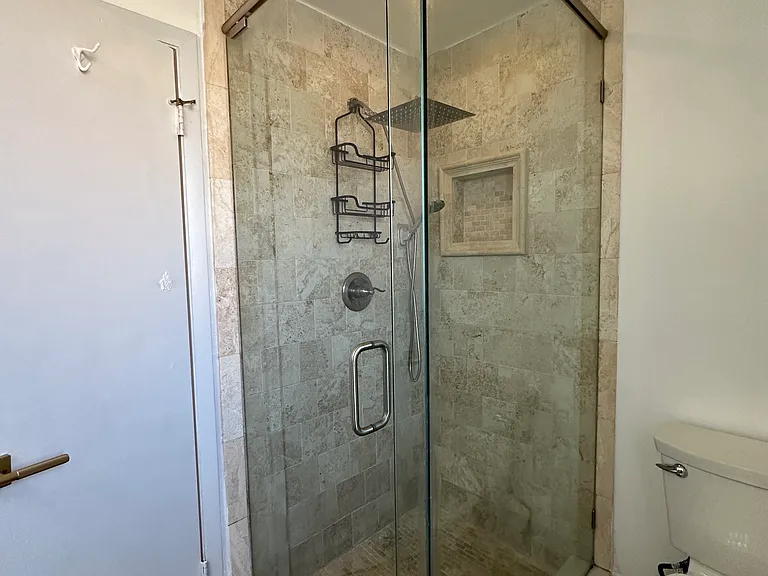 1661 Bartlett Ave — Photo 5