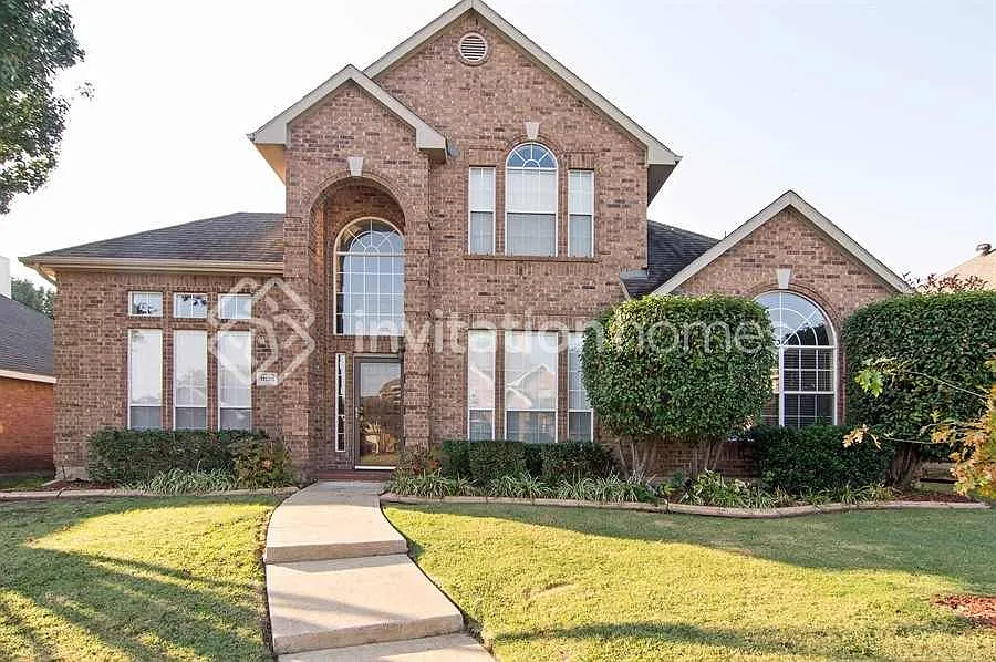 11135 Covey Ln