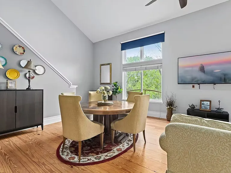 404 N Laurel Ave #42 — Photo 13