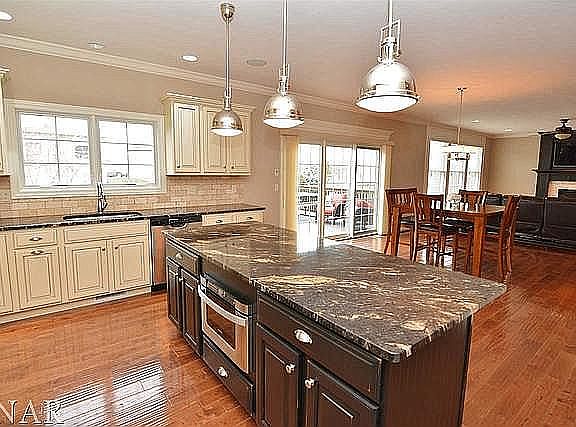 4th image of 2814 Mowrey Dr
