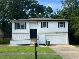 14107 Ridgewood Dr, Little Rock, AR 72211