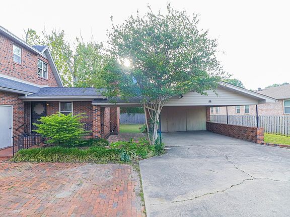 5th image of 623 W Oak Ave