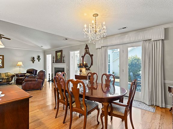 3rd image of 216 Lexington Place Way