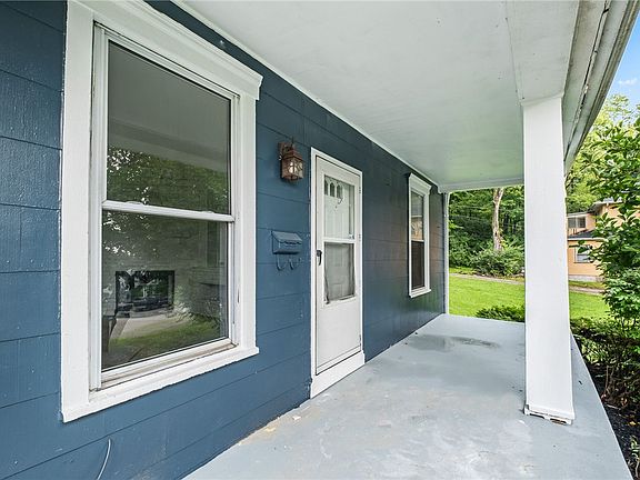 3rd image of 211 Odlin Ave
