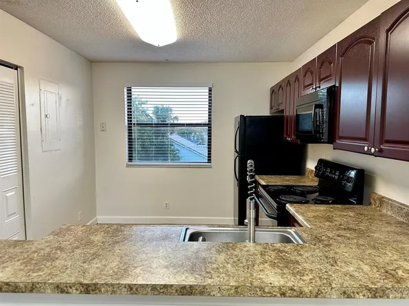 5641 Riverside Dr #306B1, Coral Springs, FL 33067