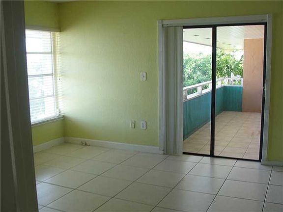 3rd image of 17600 NW 68th Ave APT B4008