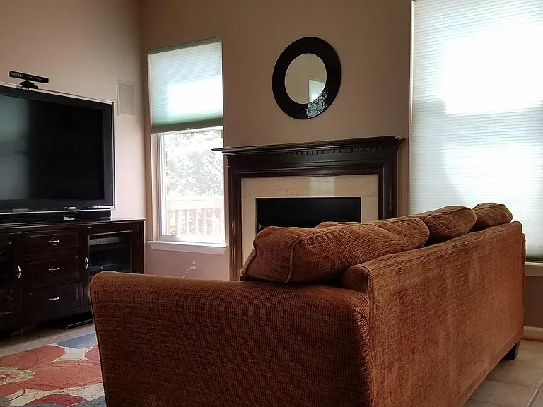 43859 Sandburg Sq — Photo 7