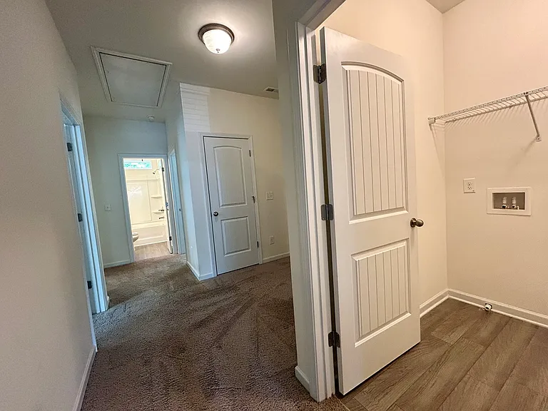 194 Bryon Ln — Photo 31