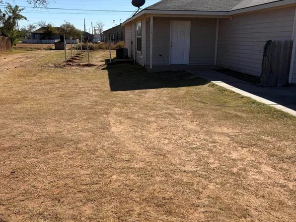 715 43rd St, Lubbock, TX 79404