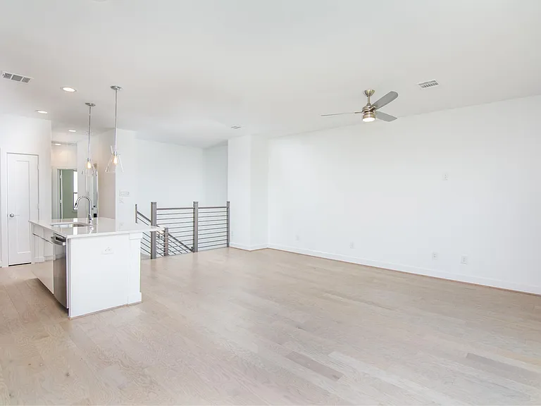 462 S Centro Cir — Photo 13