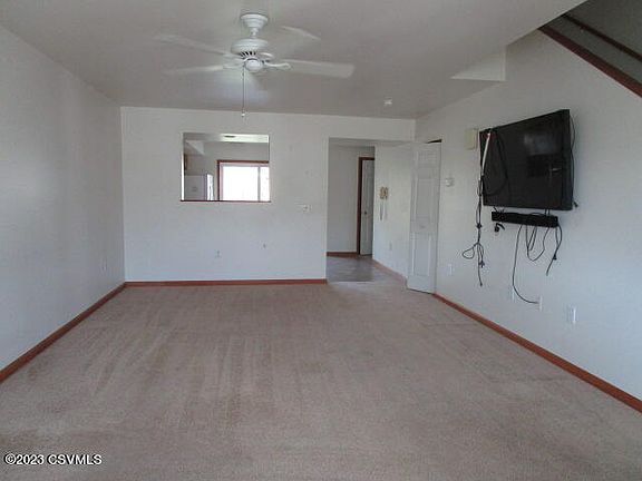 4th image of 159 Grandview Dr