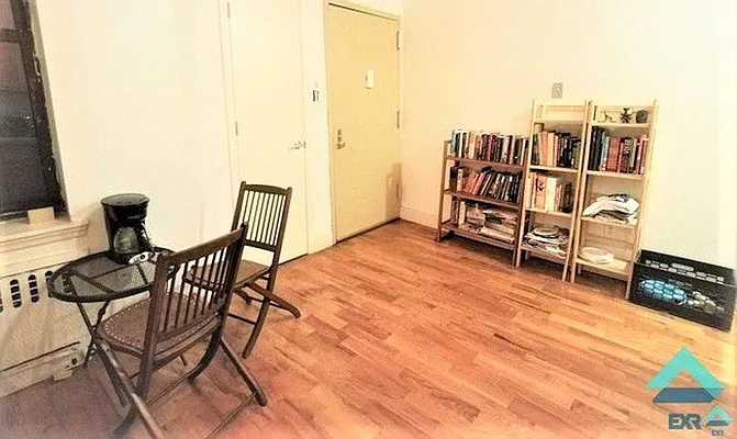 Rented by EXR | media 2