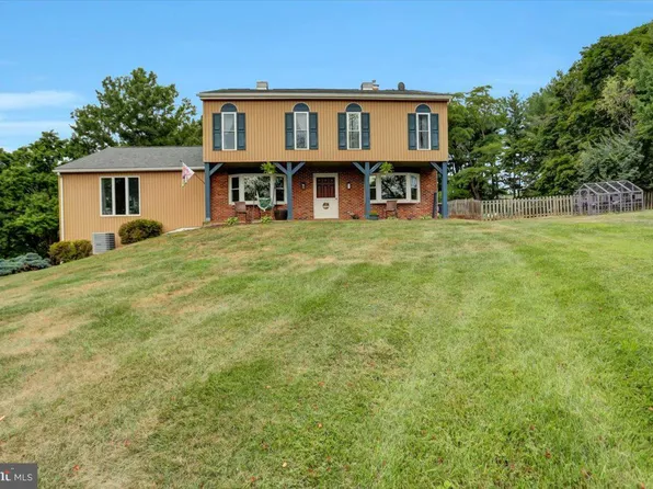 16247 Broadfording Rd, Hagerstown, MD 21740