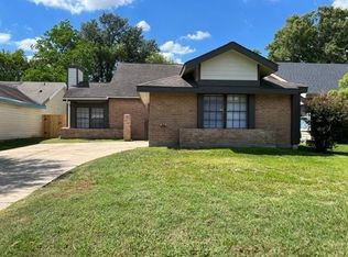 1807 Foxlake Dr, Houston, TX 77084