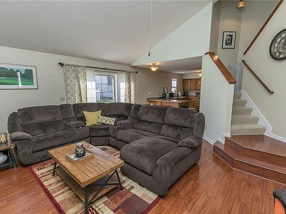 5th image of 157 Mulberry Ln