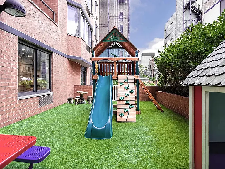 1735 York Ave #11E — Photo 20