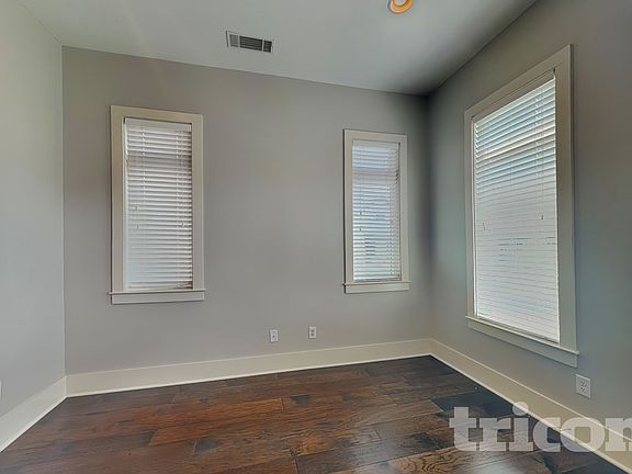 3rd image of 1208 Hillwood Private Cv