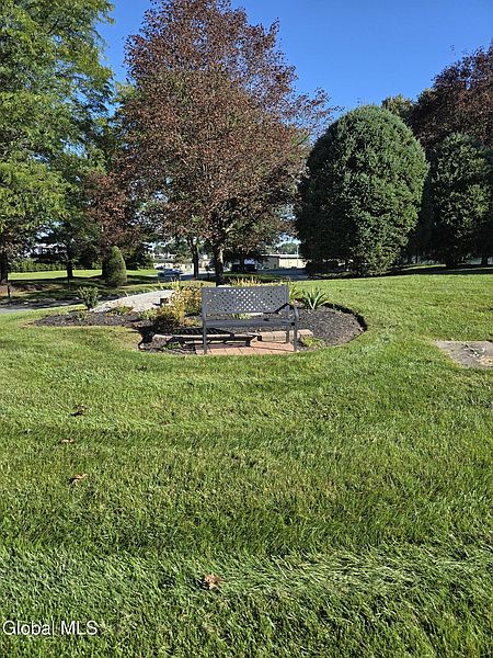 5th image of 1811 Hampton Place Boulevard