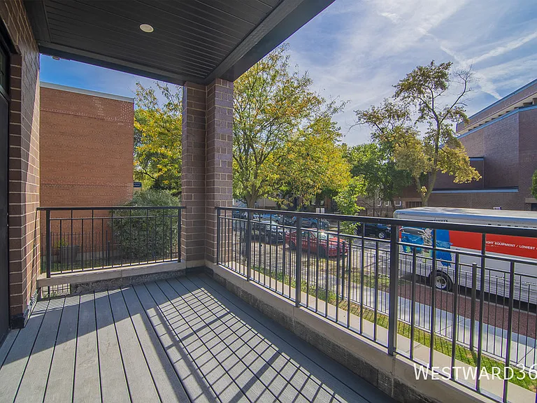 2042 W Washington Blvd #1E — Photo 14