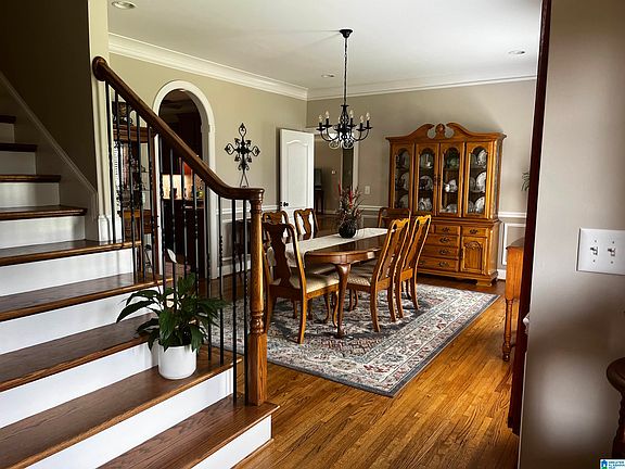 3rd image of 6524 Riverbend Dr